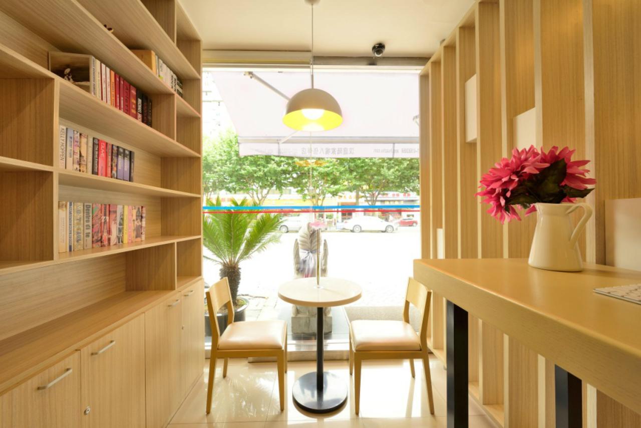 Hanting Daxue Road 2*